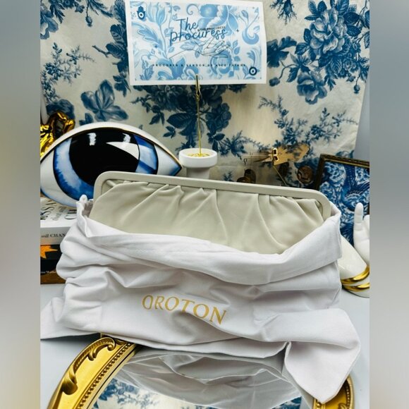 🆕 OROTON 🧿 NWT Celia XL Long Leather Clutch, Cream